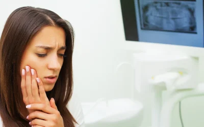 Bol nakon ugradnje implantata: diferencijalna dijagnostika po vremenskoj crti (0–72 h, 4–7 dana, 2–6 tjedana) i kada je to alarm